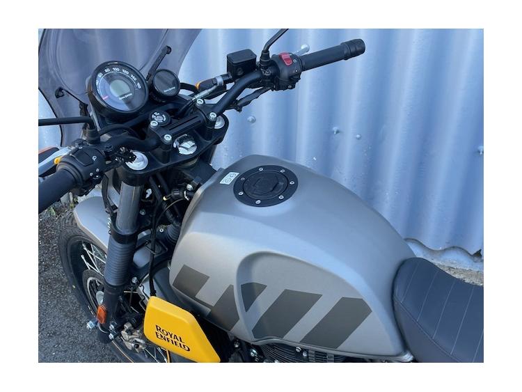 ROYAL ENFIELD SCRAM 411