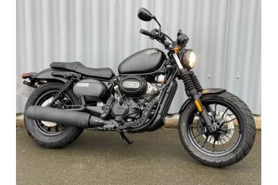 HYOSUNG GV 125 BOBBER