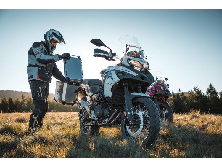 BENELLI TRK 502X E5
