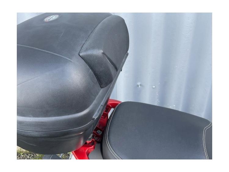 APRILIA SCARABEO 300 à partir de 49€/mois*