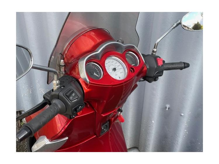 APRILIA SCARABEO 300