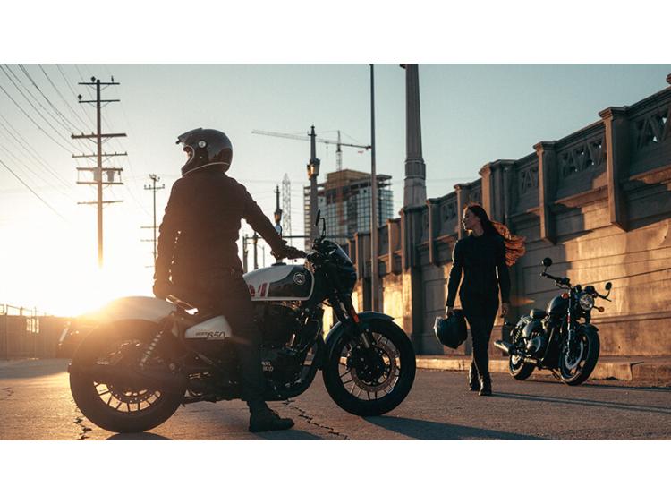 ROYAL ENFIELD SHOTGUN 650 - A2 -