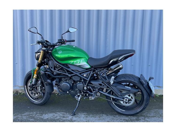 BENELLI 752s