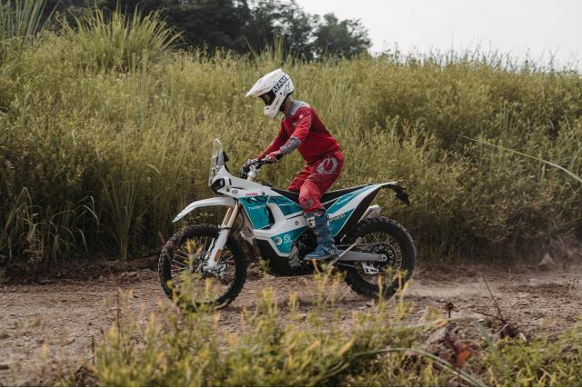 C’est officiel : KOVE RACING arrive chez Moto Passion 35 !